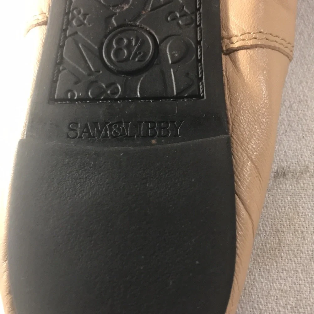 Sam & Libby Women's Bow-Accent Tan Leather Ballet Flats Size 8.5